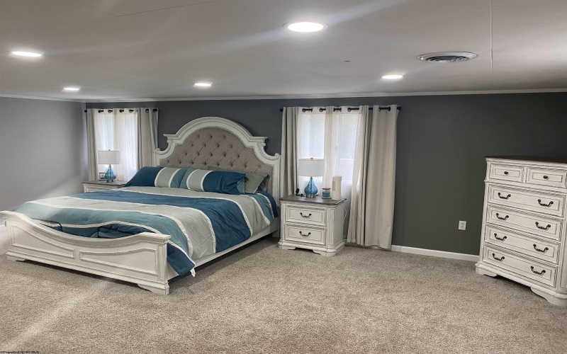 708 Mulberry Avenue, Clarksburg, West Virginia 26301, 5 Bedroom Bedrooms, 10 Room Rooms,2 BathroomBathrooms,Single Family Detached,For Sale,Mulberry,0,10166726