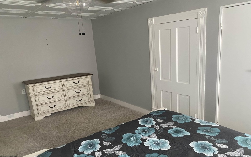 708 Mulberry Avenue, Clarksburg, West Virginia 26301, 5 Bedroom Bedrooms, 10 Room Rooms,2 BathroomBathrooms,Single Family Detached,For Sale,Mulberry,0,10166726