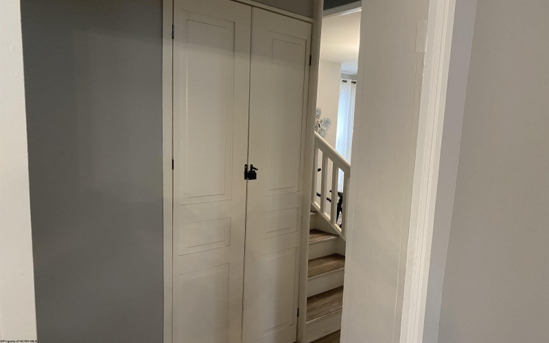 708 Mulberry Avenue, Clarksburg, West Virginia 26301, 5 Bedroom Bedrooms, 10 Room Rooms,2 BathroomBathrooms,Single Family Detached,For Sale,Mulberry,0,10166726