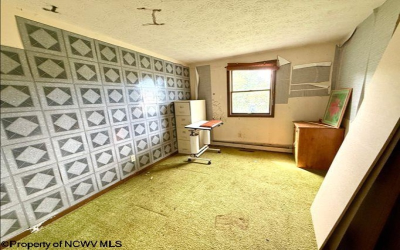 28 Grove Avenue, Reedsville, West Virginia 26547, 2 Bedroom Bedrooms, 7 Room Rooms,1 BathroomBathrooms,Single Family Detached,For Sale,Grove,0,10166730