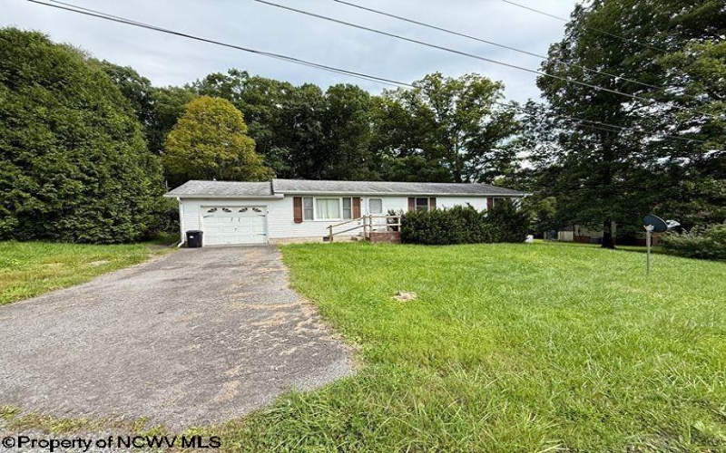 28 Grove Avenue, Reedsville, West Virginia 26547, 2 Bedroom Bedrooms, 7 Room Rooms,1 BathroomBathrooms,Single Family Detached,For Sale,Grove,0,10166730