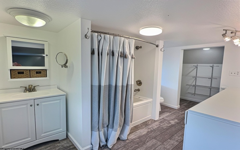 42 Main Street, Fairchance, Pennsylvania 15436, 2 Bedroom Bedrooms, 6 Room Rooms,2 BathroomBathrooms,Single Family Detached,For Sale,Main,0,10166728