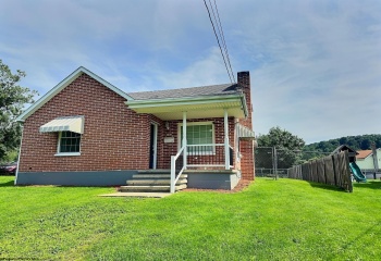 42 Main Street, Fairchance, Pennsylvania 15436, 2 Bedroom Bedrooms, 6 Room Rooms,2 BathroomBathrooms,Single Family Detached,For Sale,Main,0,10166728