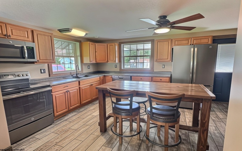 42 Main Street, Fairchance, Pennsylvania 15436, 2 Bedroom Bedrooms, 6 Room Rooms,2 BathroomBathrooms,Single Family Detached,For Sale,Main,0,10166728