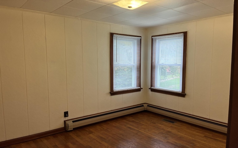 106 A High Street, Kingwood, West Virginia 26537, 2 Bedroom Bedrooms, 9 Room Rooms,1 BathroomBathrooms,Single Family Detached,For Sale,High,0,10166732