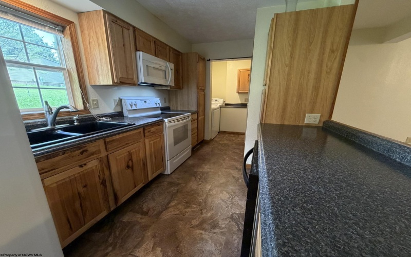 79 Fairfax Drive, Bridgeport, West Virginia 26330, 3 Bedroom Bedrooms, 6 Room Rooms,1 BathroomBathrooms,Single Family Detached,For Sale,Fairfax,0,10166733
