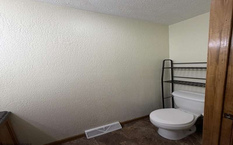 79 Fairfax Drive, Bridgeport, West Virginia 26330, 3 Bedroom Bedrooms, 6 Room Rooms,1 BathroomBathrooms,Single Family Detached,For Sale,Fairfax,0,10166733