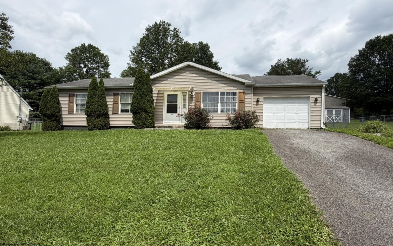 79 Fairfax Drive, Bridgeport, West Virginia 26330, 3 Bedroom Bedrooms, 6 Room Rooms,1 BathroomBathrooms,Single Family Detached,For Sale,Fairfax,0,10166733