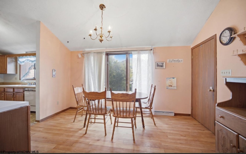 121 4th Street, Weston, West Virginia 26452, 3 Bedroom Bedrooms, 7 Room Rooms,2 BathroomBathrooms,Single Family Detached,For Sale,4th,0,10166731
