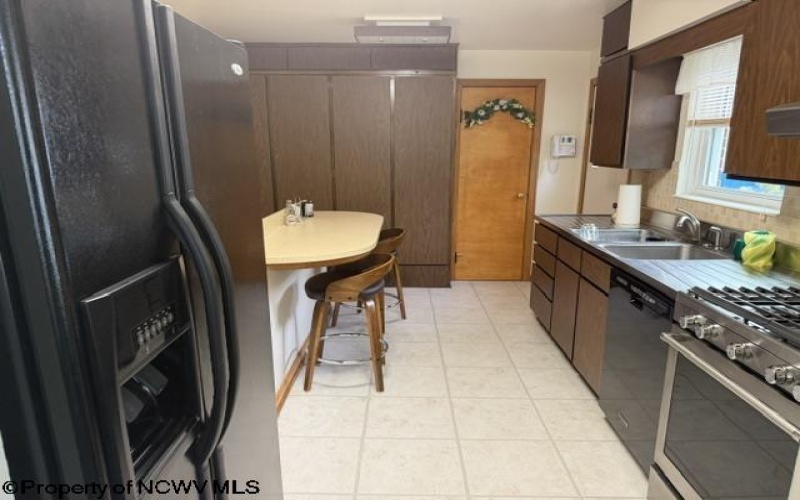 952 Main Street, Philippi, West Virginia 26416, 2 Bedroom Bedrooms, 7 Room Rooms,2 BathroomBathrooms,Single Family Detached,For Sale,Main,0,10166750