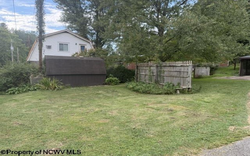 952 Main Street, Philippi, West Virginia 26416, 2 Bedroom Bedrooms, 7 Room Rooms,2 BathroomBathrooms,Single Family Detached,For Sale,Main,0,10166750