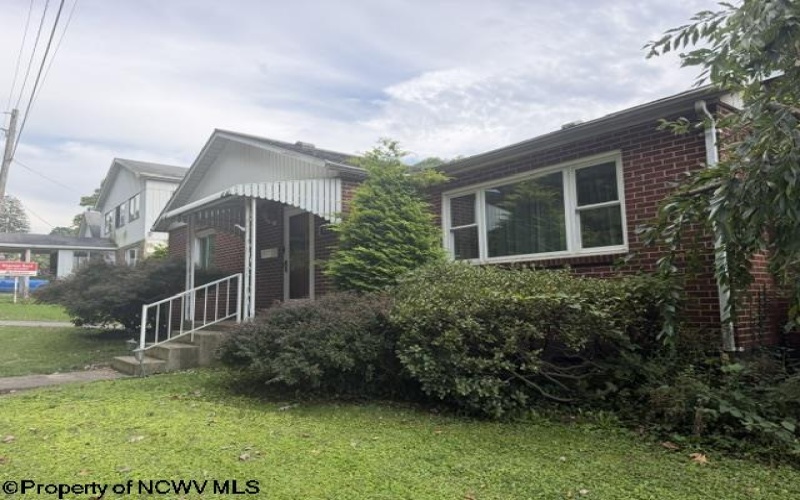 952 Main Street, Philippi, West Virginia 26416, 2 Bedroom Bedrooms, 7 Room Rooms,2 BathroomBathrooms,Single Family Detached,For Sale,Main,0,10166750