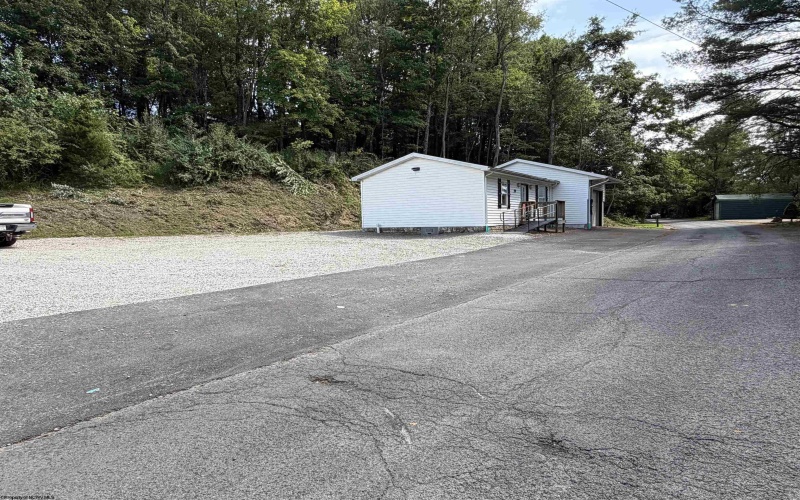 29 Ruby Drive, White Hall, West Virginia 26554, 0 , 0 ,0,Commercial (lease),For Rent,Ruby,0,10166746