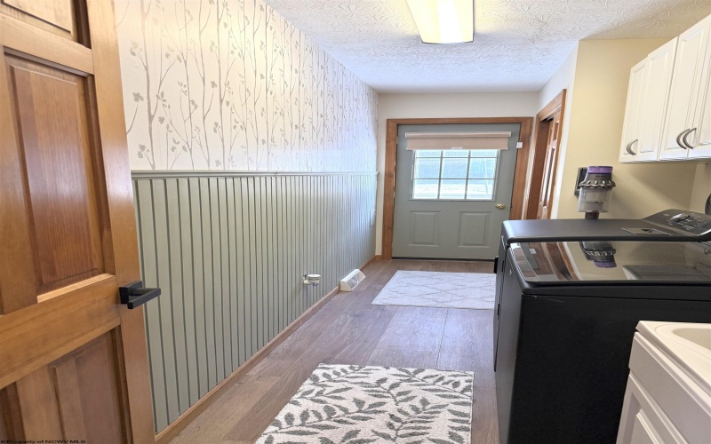 280 Deerfield Circle, Kingwood, West Virginia 26537, 4 Bedroom Bedrooms, 12 Room Rooms,3 BathroomBathrooms,Single Family Detached,For Sale,Deerfield,0,10163344