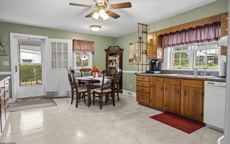 1329 Sabraton Avenue, Morgantown, West Virginia 26505, 4 Bedroom Bedrooms, 9 Room Rooms,2 BathroomBathrooms,Single Family Detached,For Sale,Sabraton,0,10166737