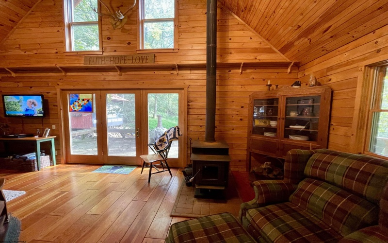 1161 Clover Fork Road, Orlando, West Virginia 26412, 2 Bedroom Bedrooms, 5 Room Rooms,2 BathroomBathrooms,Single Family Detached,For Sale,Clover Fork,0,10166748