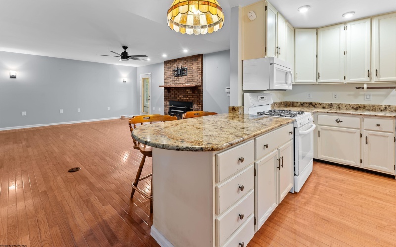 5 Brittany Oaks Drive, Fairmont, West Virginia 26554, 3 Bedroom Bedrooms, 11 Room Rooms,3 BathroomBathrooms,Single Family Detached,For Sale,Brittany Oaks,0,10166740