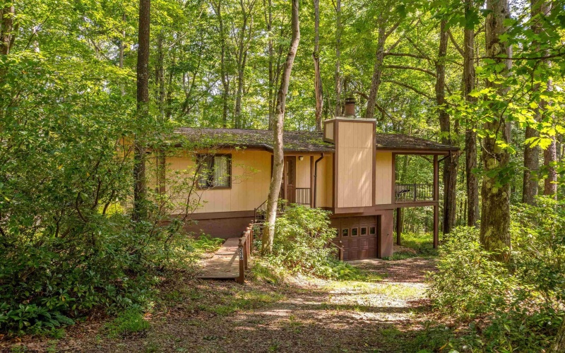 236 Pine Drive, Terra Alta, West Virginia 26764, 2 Bedroom Bedrooms, 8 Room Rooms,2 BathroomBathrooms,Single Family Detached,For Sale,Pine,0,10166744