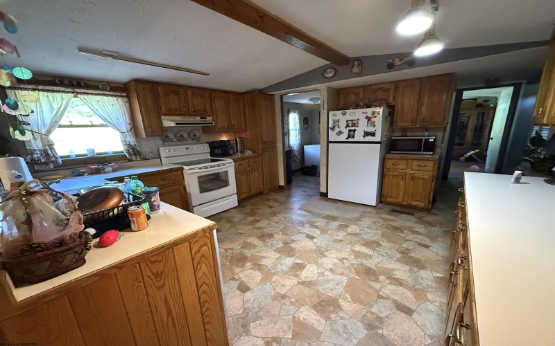 38 Shimier Place, Mill Creek, West Virginia 26280, 3 Bedroom Bedrooms, 9 Room Rooms,2 BathroomBathrooms,Single Family Detached,For Sale,Shimier,0,10166743