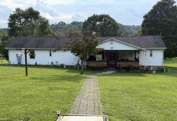 38 Shimier Place, Mill Creek, West Virginia 26280, 3 Bedroom Bedrooms, 9 Room Rooms,2 BathroomBathrooms,Single Family Detached,For Sale,Shimier,0,10166743