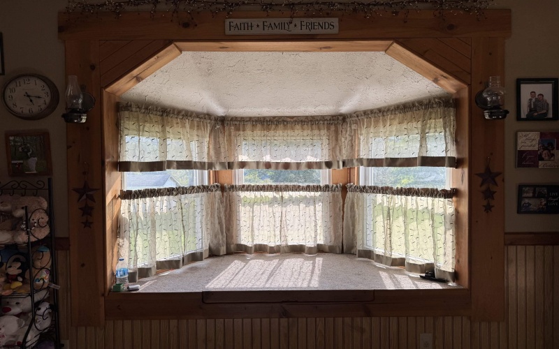 38 Shimier Place, Mill Creek, West Virginia 26280, 3 Bedroom Bedrooms, 9 Room Rooms,2 BathroomBathrooms,Single Family Detached,For Sale,Shimier,0,10166743