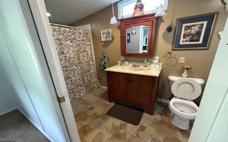 38 Shimier Place, Mill Creek, West Virginia 26280, 3 Bedroom Bedrooms, 9 Room Rooms,2 BathroomBathrooms,Single Family Detached,For Sale,Shimier,0,10166743