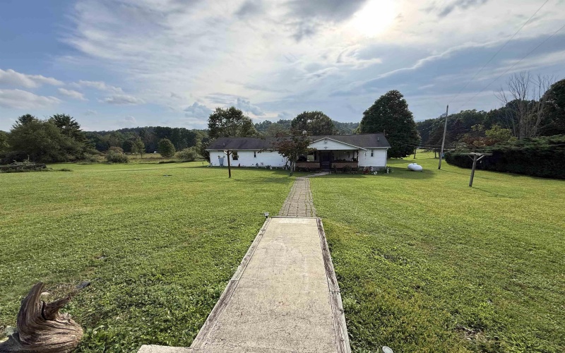 38 Shimier Place, Mill Creek, West Virginia 26280, 3 Bedroom Bedrooms, 9 Room Rooms,2 BathroomBathrooms,Single Family Detached,For Sale,Shimier,0,10166743