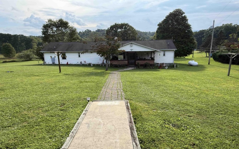 38 Shimier Place, Mill Creek, West Virginia 26280, 3 Bedroom Bedrooms, 9 Room Rooms,2 BathroomBathrooms,Single Family Detached,For Sale,Shimier,0,10166743