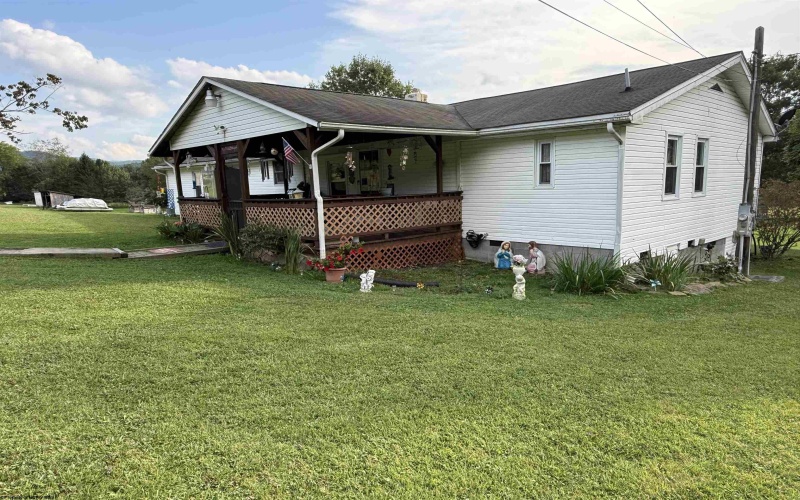 38 Shimier Place, Mill Creek, West Virginia 26280, 3 Bedroom Bedrooms, 9 Room Rooms,2 BathroomBathrooms,Single Family Detached,For Sale,Shimier,0,10166743
