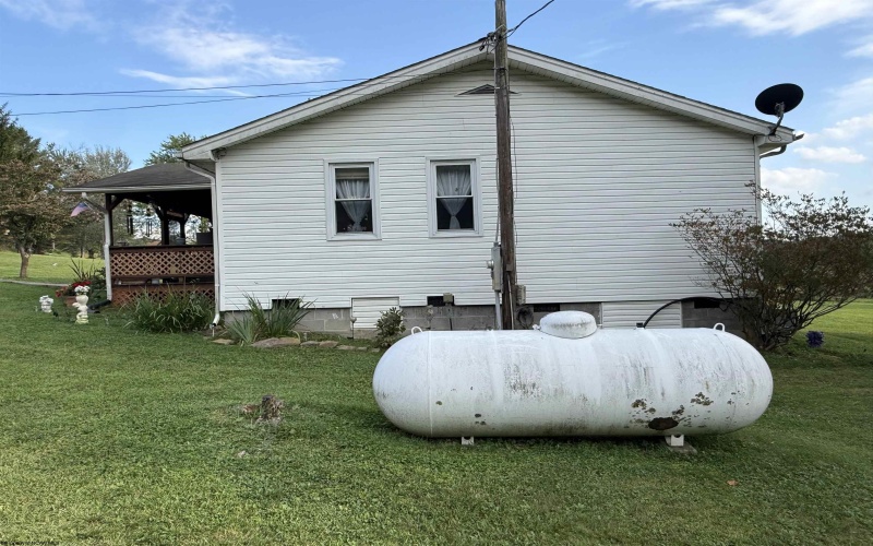 38 Shimier Place, Mill Creek, West Virginia 26280, 3 Bedroom Bedrooms, 9 Room Rooms,2 BathroomBathrooms,Single Family Detached,For Sale,Shimier,0,10166743