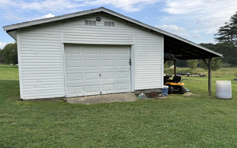 38 Shimier Place, Mill Creek, West Virginia 26280, 3 Bedroom Bedrooms, 9 Room Rooms,2 BathroomBathrooms,Single Family Detached,For Sale,Shimier,0,10166743