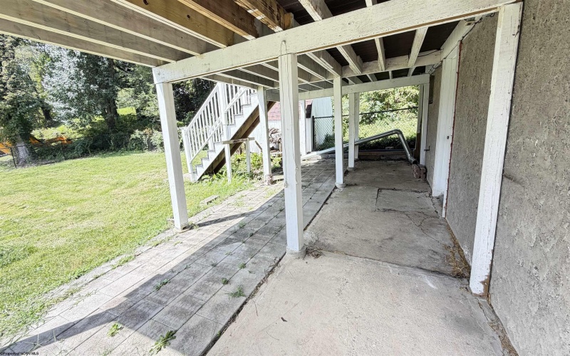 421 Johnson Avenue, Clarksburg, West Virginia 26301-2448, 4 Bedroom Bedrooms, 7 Room Rooms,2 BathroomBathrooms,Single Family Detached,For Sale,Johnson,0,10166745