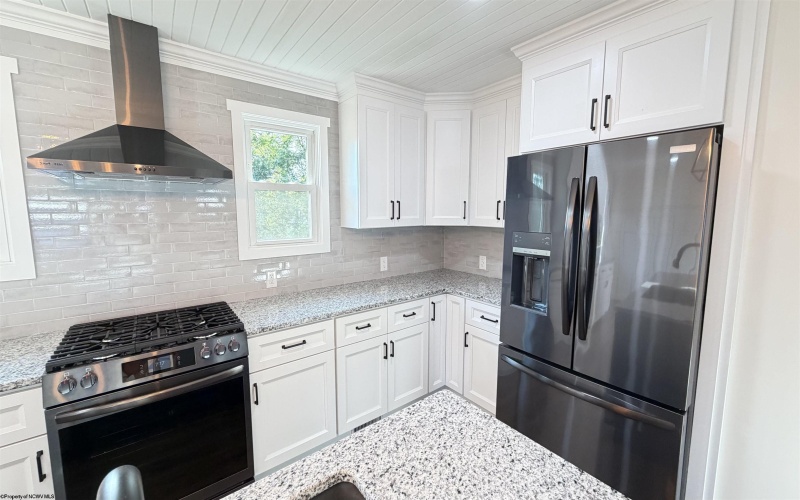 5263 woodland Drive, Clarksburg, West Virginia 26301-9336, 4 Bedroom Bedrooms, 7 Room Rooms,2 BathroomBathrooms,Single Family Detached,For Sale,woodland,0,10166751
