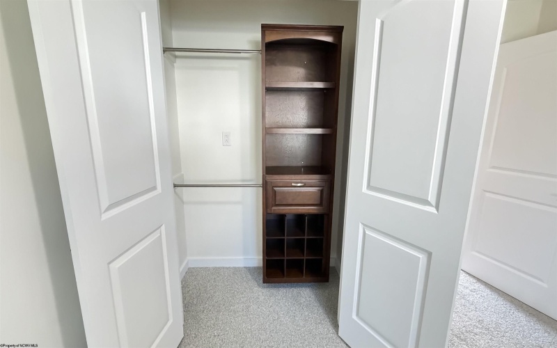 5263 woodland Drive, Clarksburg, West Virginia 26301-9336, 4 Bedroom Bedrooms, 7 Room Rooms,2 BathroomBathrooms,Single Family Detached,For Sale,woodland,0,10166751