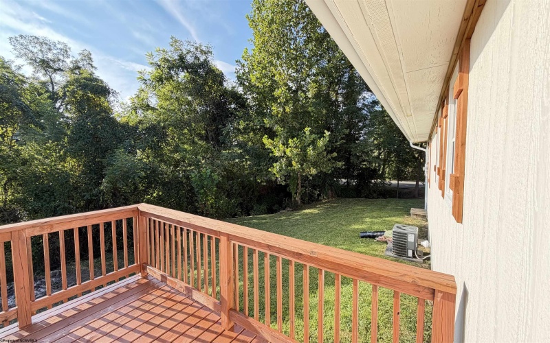 5263 woodland Drive, Clarksburg, West Virginia 26301-9336, 4 Bedroom Bedrooms, 7 Room Rooms,2 BathroomBathrooms,Single Family Detached,For Sale,woodland,0,10166751