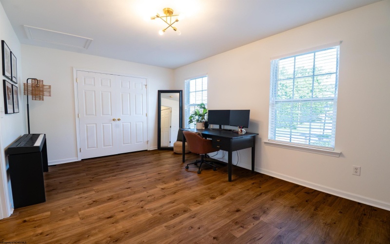 102 Park Place Drive, Morgantown, West Virginia 26508, 2 Bedroom Bedrooms, 5 Room Rooms,1 BathroomBathrooms,Single Family Attached,For Sale,Park Place,0,10166763