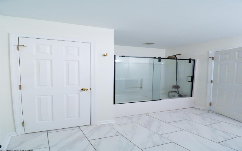 102 Park Place Drive, Morgantown, West Virginia 26508, 2 Bedroom Bedrooms, 5 Room Rooms,1 BathroomBathrooms,Single Family Attached,For Sale,Park Place,0,10166763
