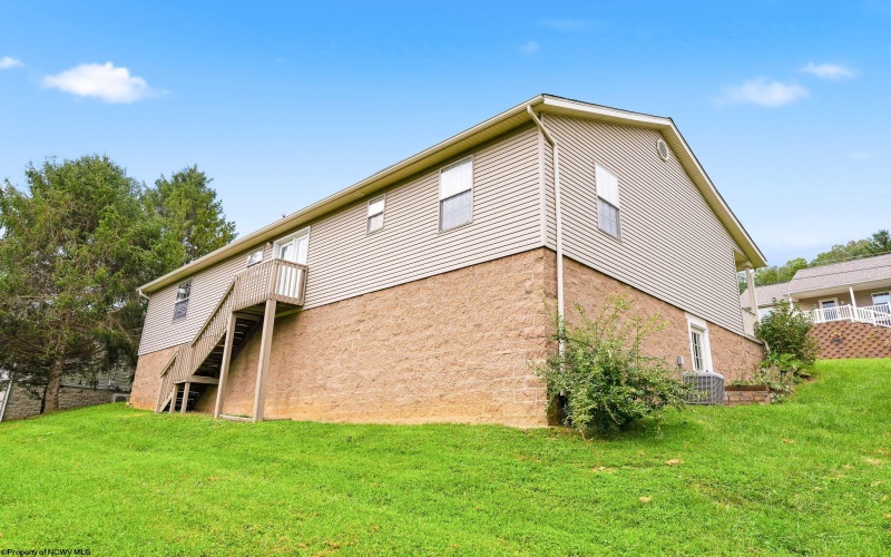 158 Kerry Way, Lost Creek, West Virginia 26385, 3 Bedroom Bedrooms, 6 Room Rooms,2 BathroomBathrooms,Single Family Detached,For Sale,Kerry,0,10165236