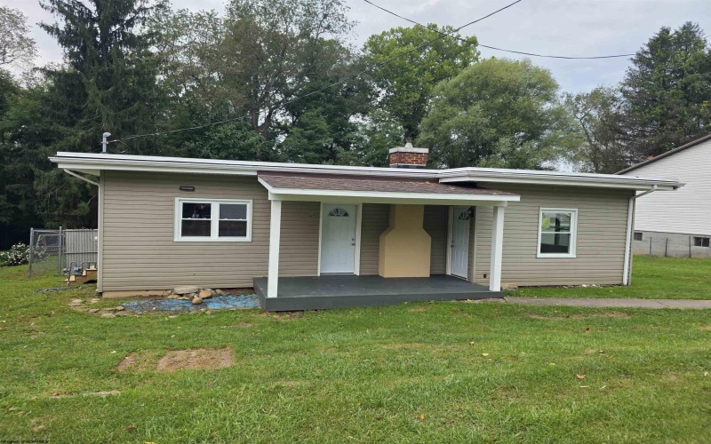 36 Park Street, Shinnston, West Virginia 26431, 3 Bedroom Bedrooms, 5 Room Rooms,1 BathroomBathrooms,Single Family Detached,For Sale,Park,0,10166756