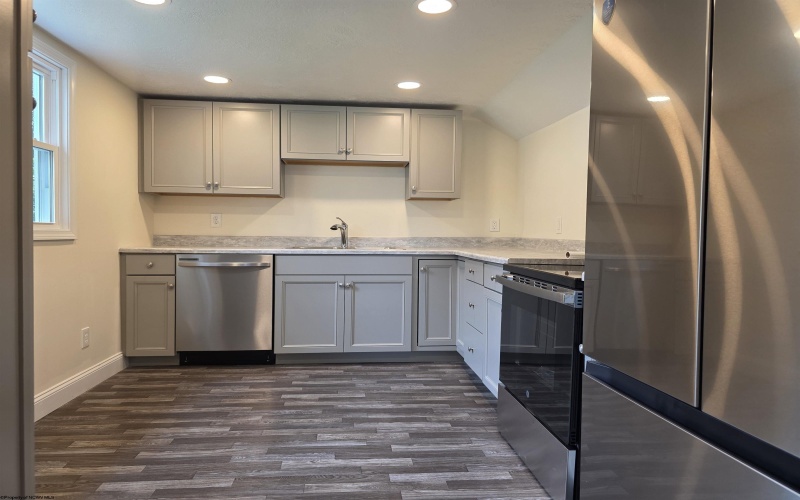 36 Park Street, Shinnston, West Virginia 26431, 3 Bedroom Bedrooms, 5 Room Rooms,1 BathroomBathrooms,Single Family Detached,For Sale,Park,0,10166756