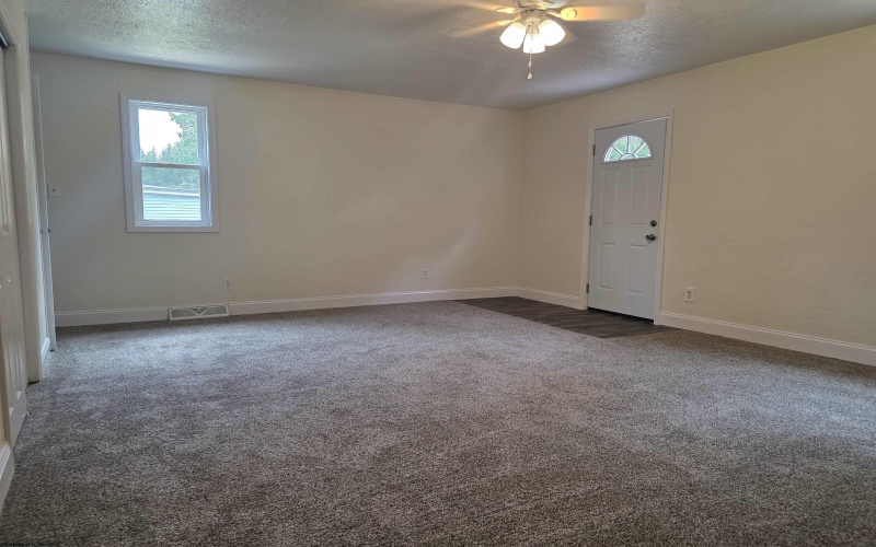 36 Park Street, Shinnston, West Virginia 26431, 3 Bedroom Bedrooms, 5 Room Rooms,1 BathroomBathrooms,Single Family Detached,For Sale,Park,0,10166756