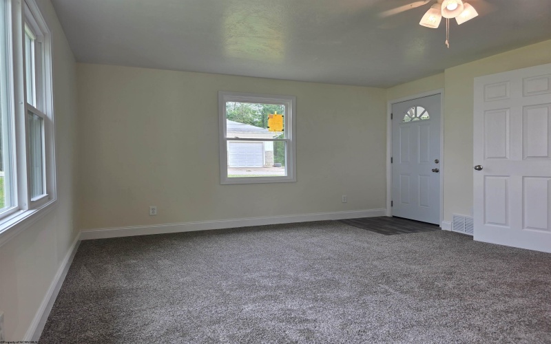 36 Park Street, Shinnston, West Virginia 26431, 3 Bedroom Bedrooms, 5 Room Rooms,1 BathroomBathrooms,Single Family Detached,For Sale,Park,0,10166756