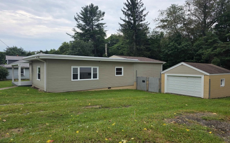 36 Park Street, Shinnston, West Virginia 26431, 3 Bedroom Bedrooms, 5 Room Rooms,1 BathroomBathrooms,Single Family Detached,For Sale,Park,0,10166756