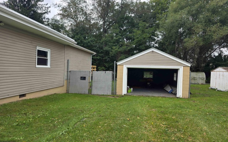 36 Park Street, Shinnston, West Virginia 26431, 3 Bedroom Bedrooms, 5 Room Rooms,1 BathroomBathrooms,Single Family Detached,For Sale,Park,0,10166756