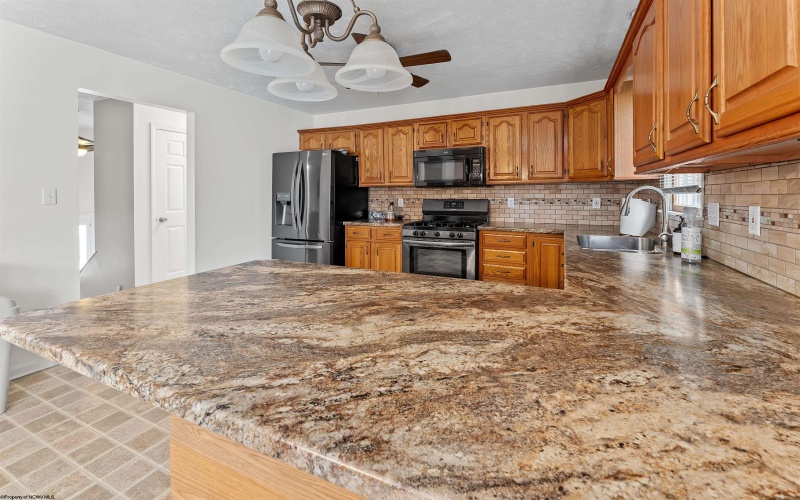 224 Aurora Drive, Morgantown, West Virginia 26508, 3 Bedroom Bedrooms, 6 Room Rooms,2 BathroomBathrooms,Single Family Detached,For Sale,Aurora,0,10166760