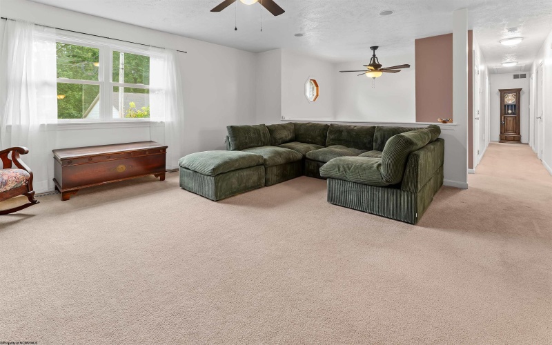 224 Aurora Drive, Morgantown, West Virginia 26508, 3 Bedroom Bedrooms, 6 Room Rooms,2 BathroomBathrooms,Single Family Detached,For Sale,Aurora,0,10166760