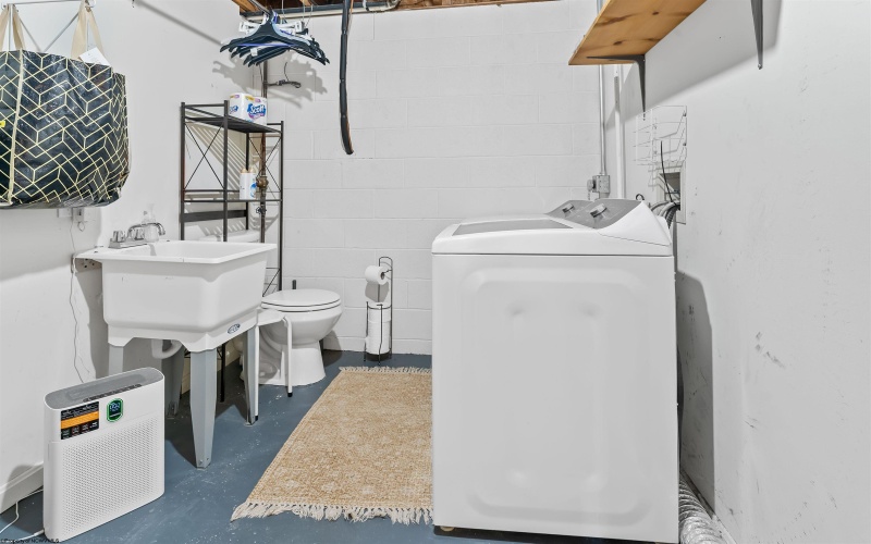 224 Aurora Drive, Morgantown, West Virginia 26508, 3 Bedroom Bedrooms, 6 Room Rooms,2 BathroomBathrooms,Single Family Detached,For Sale,Aurora,0,10166760