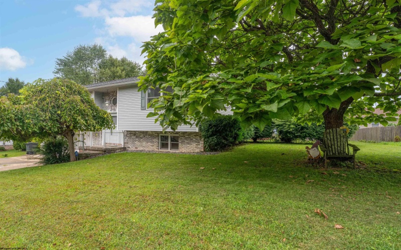 224 Aurora Drive, Morgantown, West Virginia 26508, 3 Bedroom Bedrooms, 6 Room Rooms,2 BathroomBathrooms,Single Family Detached,For Sale,Aurora,0,10166760