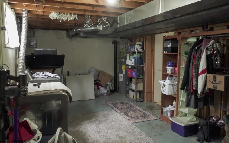204 David Drive, Uniontown, West Virginia 15401, 3 Bedroom Bedrooms, 9 Room Rooms,2 BathroomBathrooms,Single Family Detached,For Sale,David,0,10166762