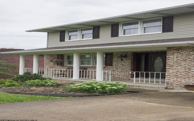 204 David Drive, Uniontown, West Virginia 15401, 3 Bedroom Bedrooms, 9 Room Rooms,2 BathroomBathrooms,Single Family Detached,For Sale,David,0,10166762